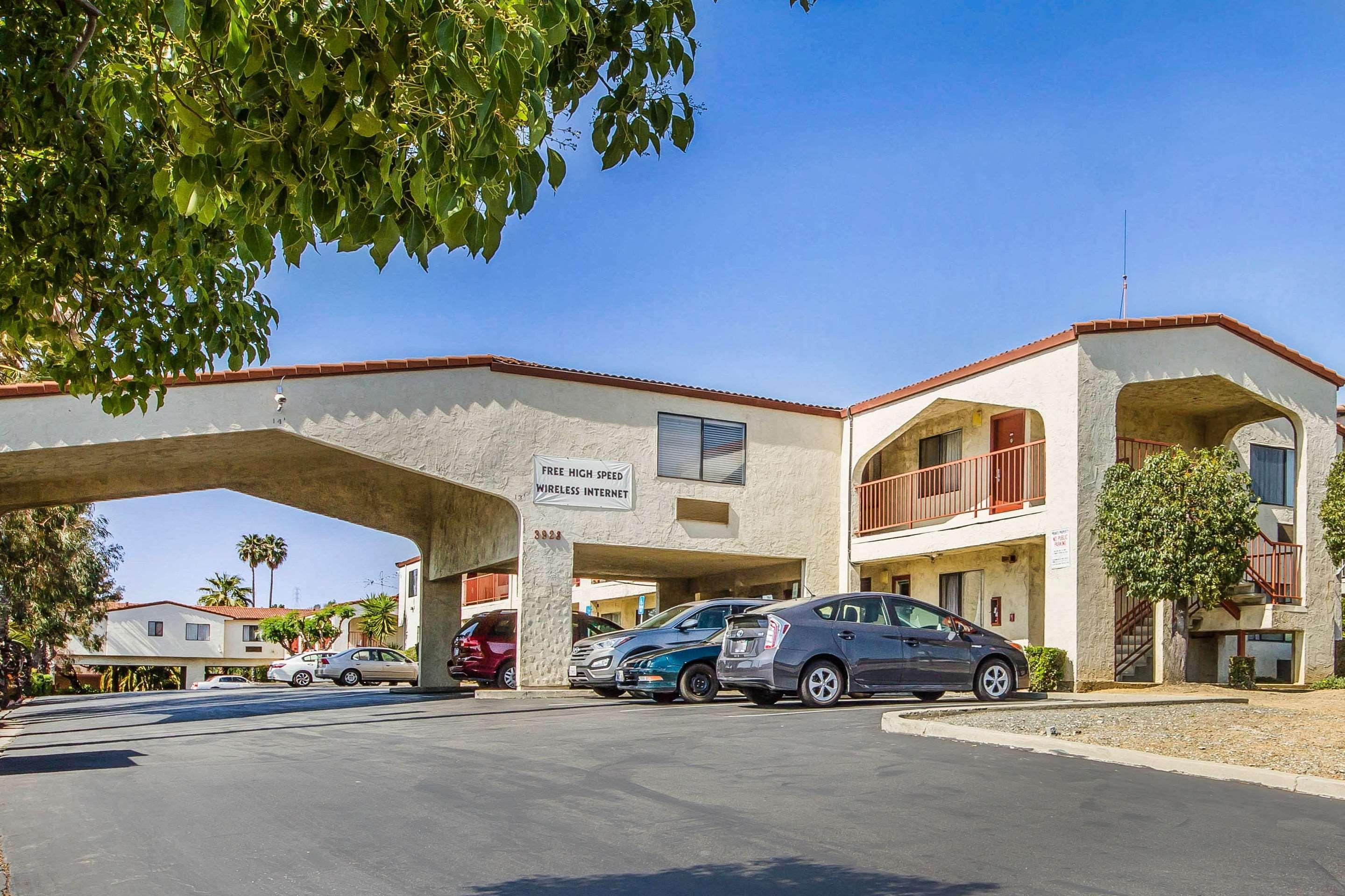 Econo Lodge Castro Valley I-580 Exterior photo