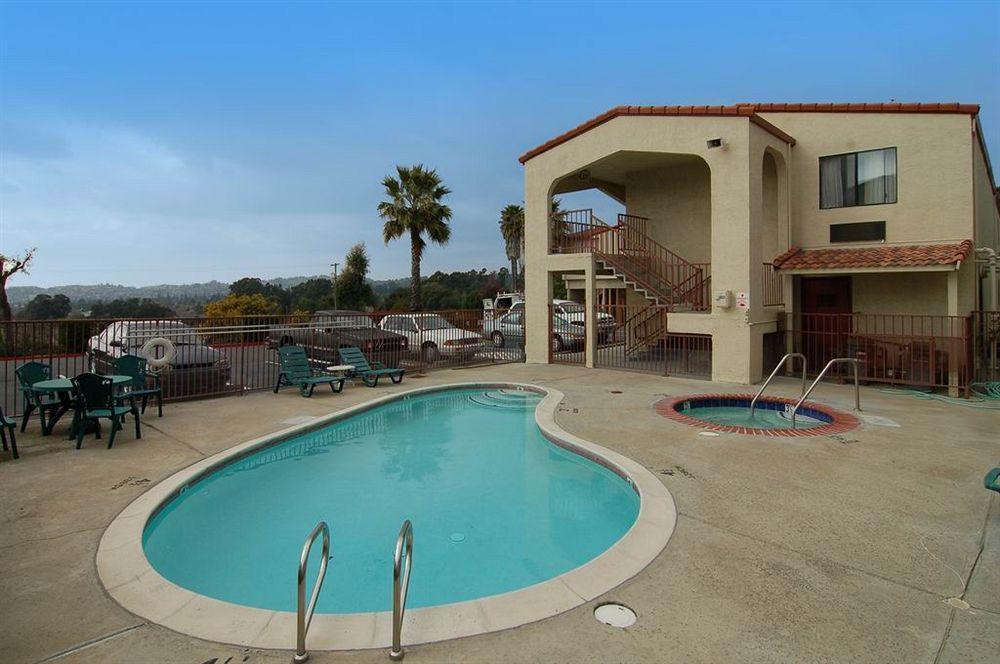 Econo Lodge Castro Valley I-580 Exterior photo